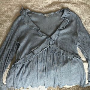 Prettt Blue/white Stripped American Eagle Blouse!